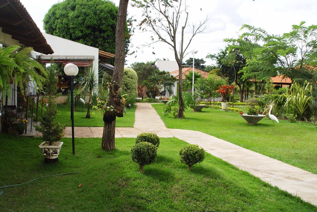 Rosa Spa E Pousada Aparecida de Goiania Bagian luar foto